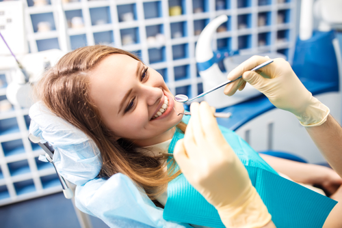What are the types of dental anesthetics